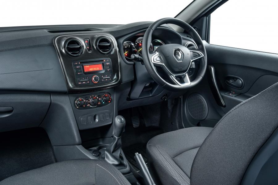 Торпедо Renault Sandero 2017 года  (ZA) (фото 5 из 5)